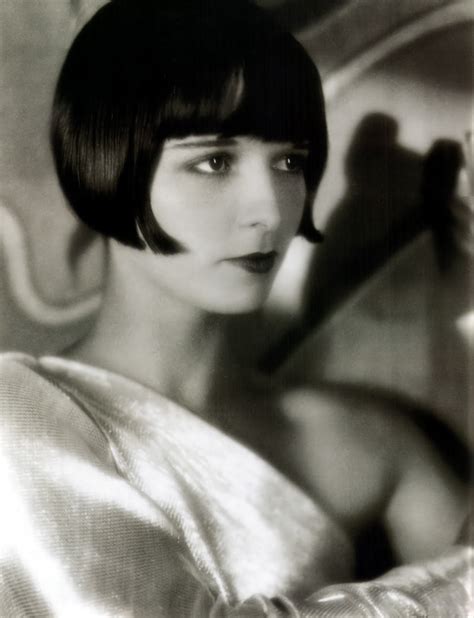 1920s bob haircut